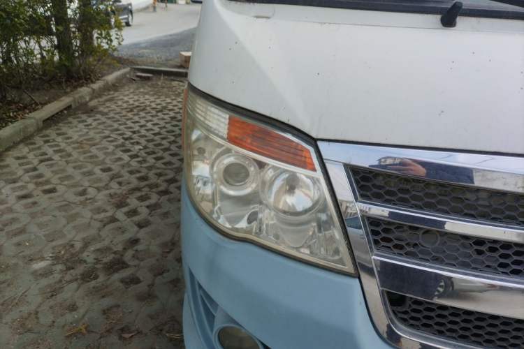 Used Foton Scenic 2012 2.0L Express Standard Short-Wheelbase Version 486EQV4 Right Front Headlight