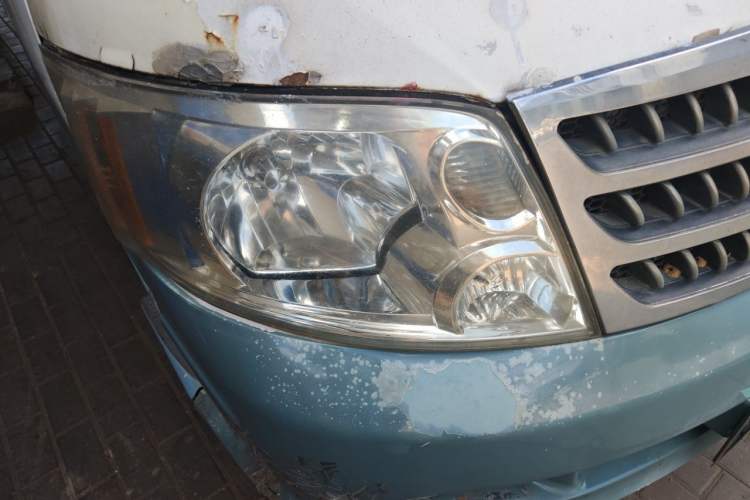 Used Foton Scenic 2012 2.0L Express Classic Short-Wheelbase Version 491EQ4A Right Front Headlight