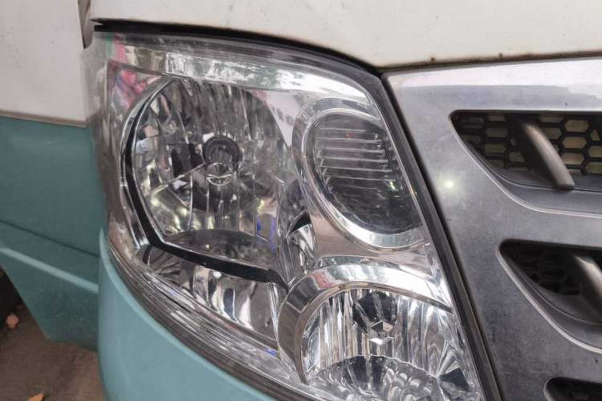 Used Foton Scenic 2012 2.0L Express Classic Long-Wheelbase Version 491EQ4A Right Front Headlight