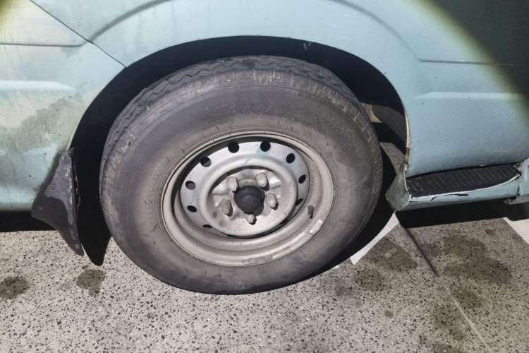 Used Foton Scenic 2012 2.0L Express Classic Short-Wheelbase Version 491EQ4A Right Front Wheel Hub