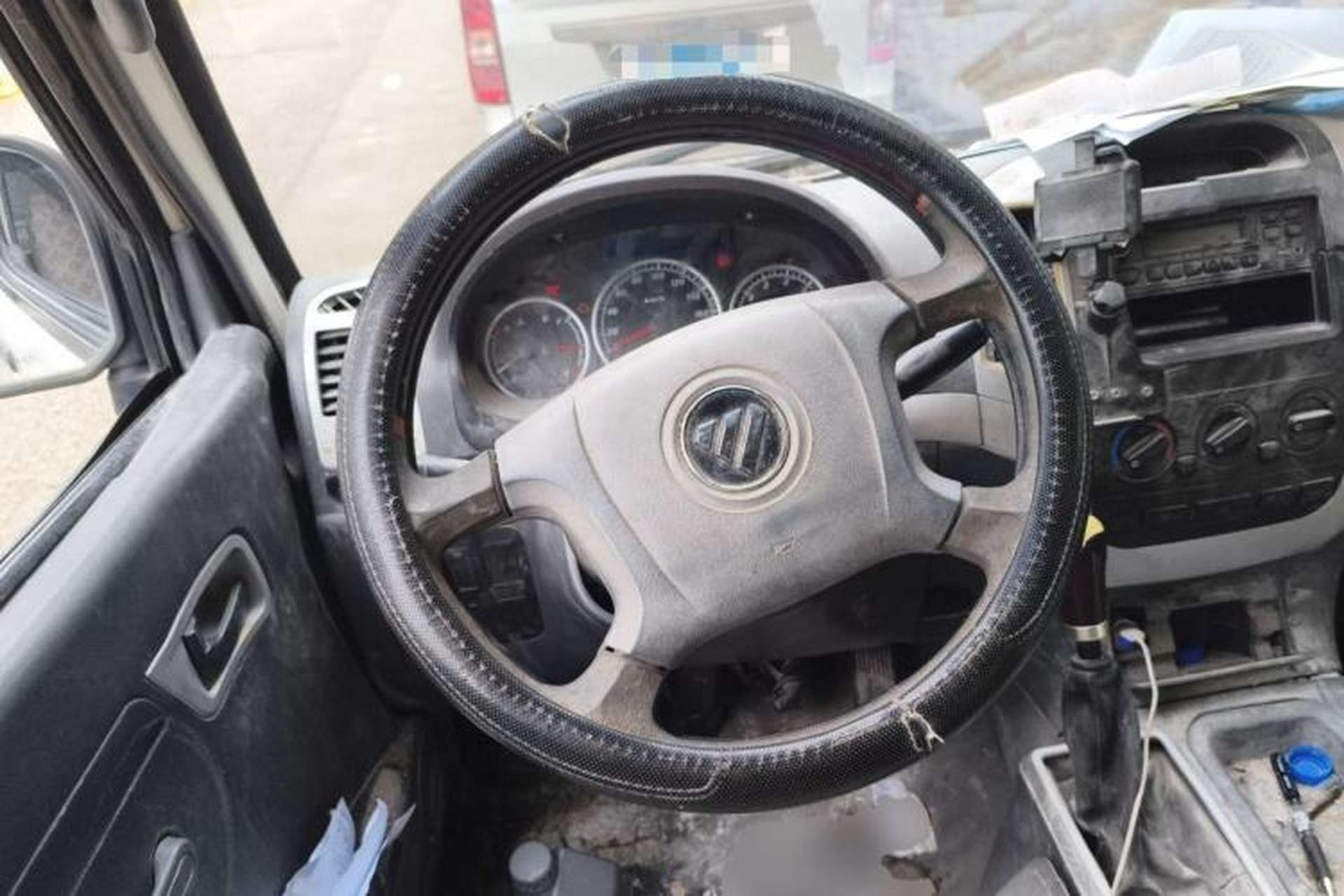 Used Foton Scenic 2012 2.0L Express Classic Long-Wheelbase Version 491EQ4A Steering Wheel