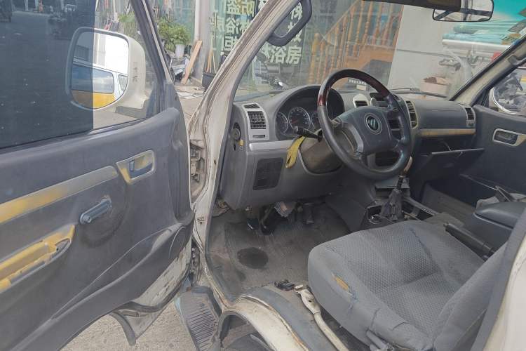 Used Foton Scenic 2012 2.0L Express Classic Short-Wheelbase Version 486EQV4 Driver Seat