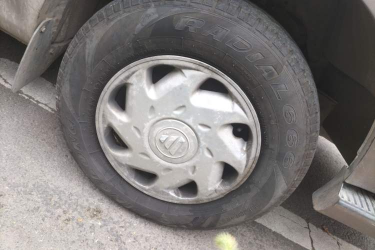 Used Foton Scenic 2012 2.0L Express Classic Long-Wheelbase Version 486EQV4 Right Front Wheel Hub