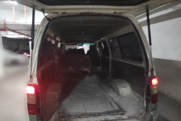 Used Foton Scenic 2012 2.0L Express Classic Long-Wheelbase Version 486EQV4 Trunk