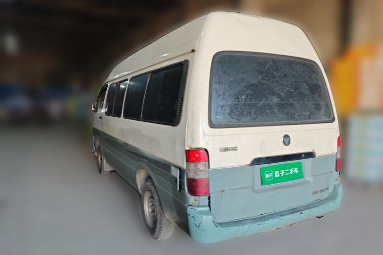 Used Foton Scenic 2014 2.5T Express Classic Long-Wheelbase High-Roof Version with 4J25TC Engine Rear Left 45 Deg