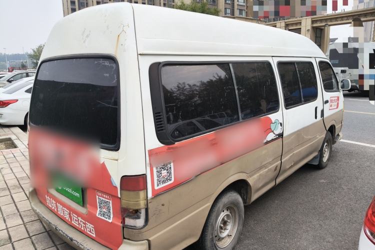 Used Foton Scenic 2014 2.0L Express Standard Long-Wheelbase High-Roof Version 486EQV4 Rear Right 45 Deg