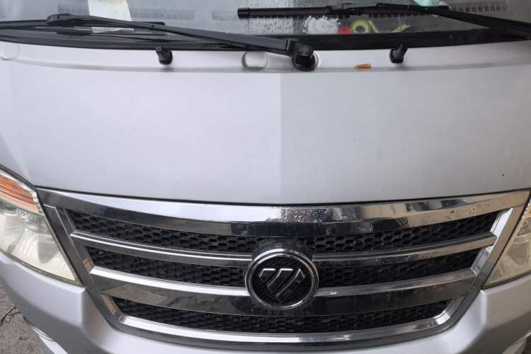 Used Foton Scenic 2014 2.0L Express Classic Short-Wheelbase Low-Roof 486EQV4 Engine Bay