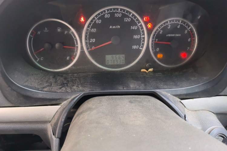 Used Foton Scenic 2014 2.0L Express Classic Short-Wheelbase Low-Roof 486EQV4 Odometer Close Up