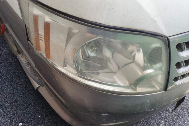 Used Foton Scenic 2014 2.0L Express Classic Short-Wheelbase Low-Roof 491EQ4A Right Front Headlight
