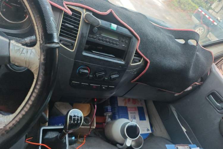 Used Foton Scenic 2014 2.0L Express Classic Short-Wheelbase High-Roof Version 486EQV4 Audio And AC Panel