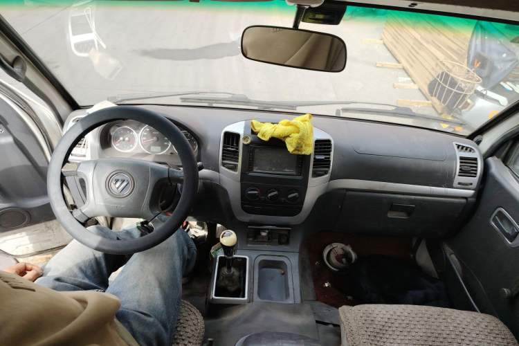 Used Foton Scenic 2014 2.2L Express Classic Long-Wheelbase Low-Roof 491EQ4 Audio And AC Panel