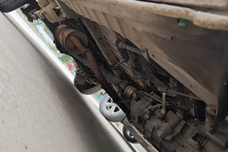 Used Foton Scenic 2014 2.0L Express Classic Short-Wheelbase Low-Roof 491EQ4A Chassis Front Right