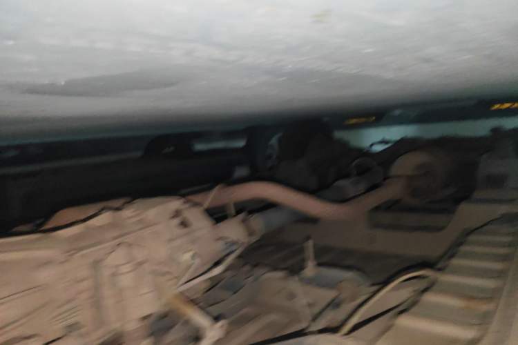 Used Foton Scenic 2014 2.0L Express Standard Long-Wheelbase Low-Roof Version 486EQV4 Chassis Front Right