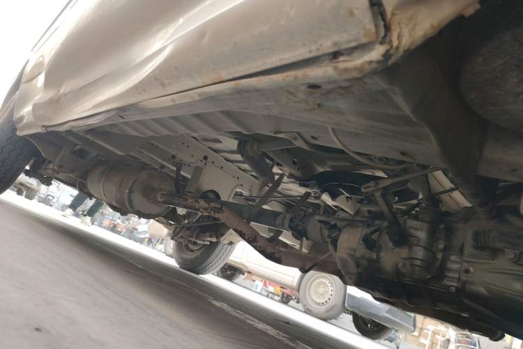 Used Foton Scenic 2014 2.2L Express Classic Long-Wheelbase Low-Roof 491EQ4 Chassis Front Right