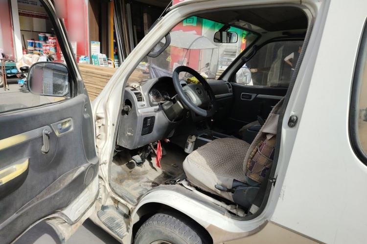 Used Foton Scenic 2014 2.2L Express Classic Long-Wheelbase Low-Roof 491EQ4 Driver Seat