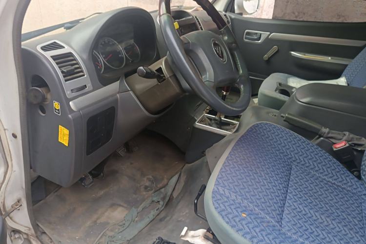 Used Foton Scenic 2014 2.0L Express Classic Short-Wheelbase Low-Roof 4Q20M Driver Seat