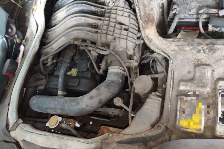 Used Foton Scenic  Engine Bay