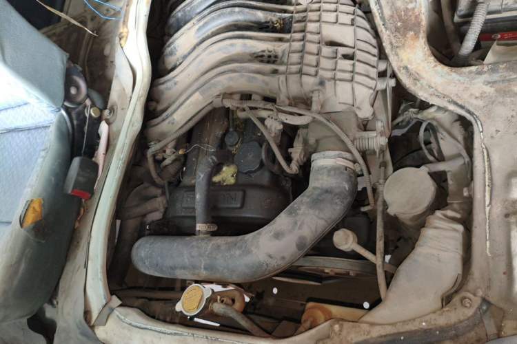 Used Foton Scenic  Engine Bay Left