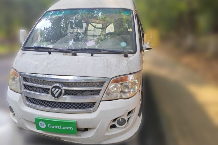 Used Foton Scenic 2014 2.5T Express Classic Long-Wheelbase High-Roof Version with 4J25TC Engine Front