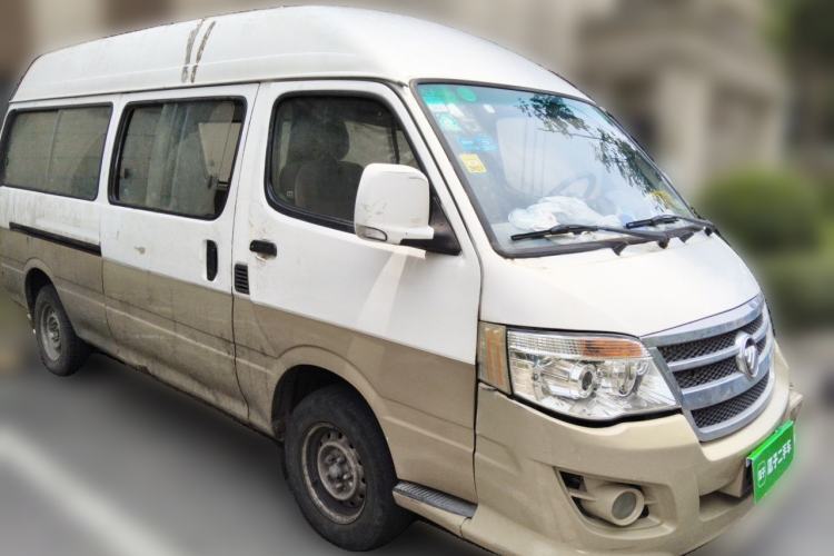 Used Foton Scenic 2014 2.0L Express Classic Long-Wheelbase High-Roof 4Q20M Front Right 45 Deg