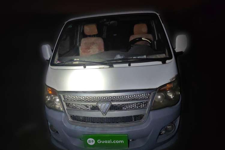 Used Foton Scenic 2014 2.5T Express Classic Short-Wheelbase Low-Roof 4J25TC Front
