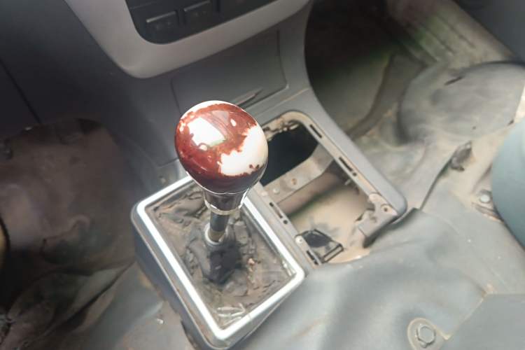 Used Foton Scenic 2014 2.0L Express Classic Short-Wheelbase Low-Roof 4Q20M Gear Lever