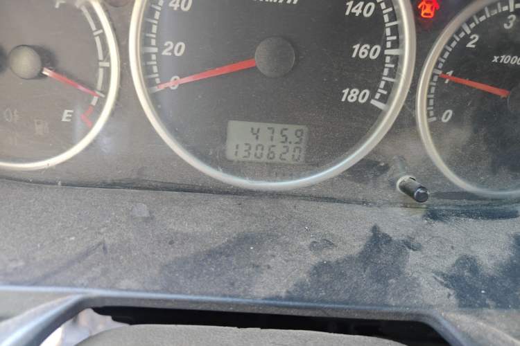 Used Foton Scenic 2014 2.0L Express Standard Long-Wheelbase Low-Roof 4Q20M Odometer Close Up