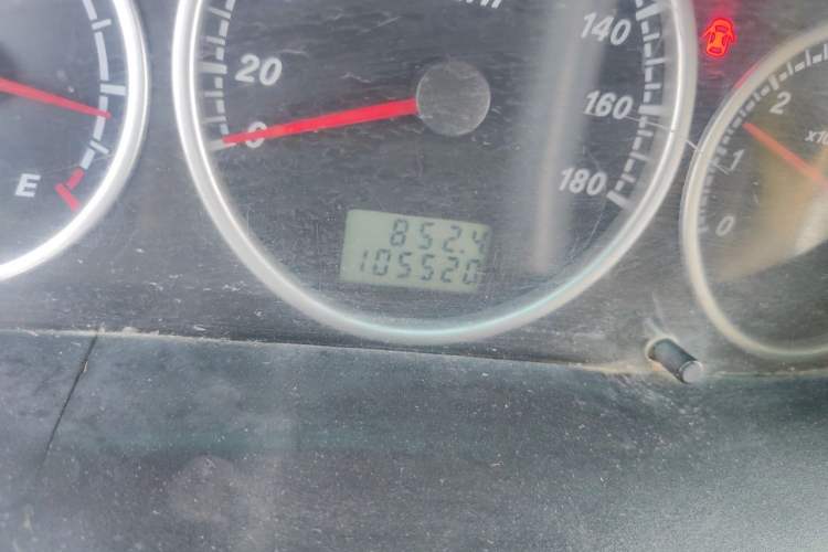Used Foton Scenic  Odometer Close Up