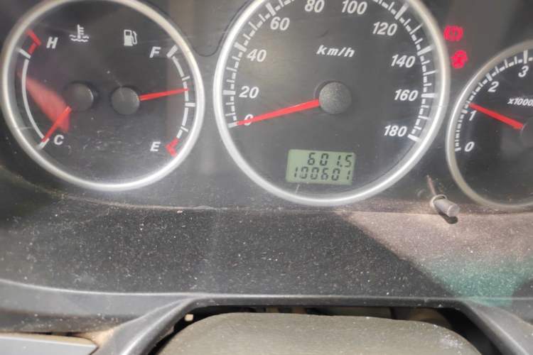 Used Foton Scenic 2014 2.0L Express Classic Long-Wheelbase High-Roof Model 491EQ4A Odometer Close Up