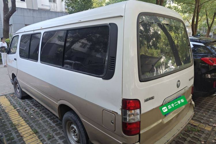 Used Foton Scenic 2014 2.0L Express Standard Long-Wheelbase Low-Roof 4Q20M Rear Left 45 Deg