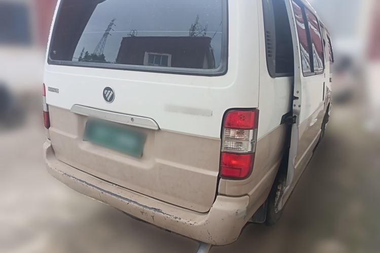 Used Foton Scenic 2014 2.0L Express Classic Short-Wheelbase Low-Roof 4Q20M Rear Right 45 Deg