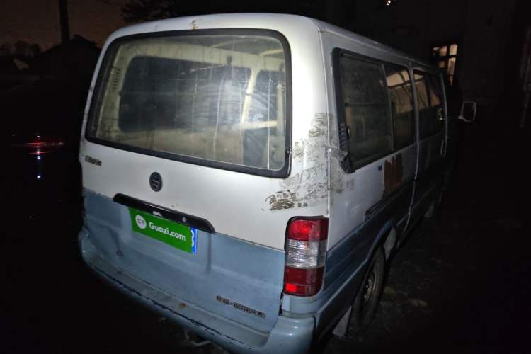 Used Foton Scenic 2014 2.5T Express Classic Short-Wheelbase Low-Roof 4J25TC Rear Right 45 Deg