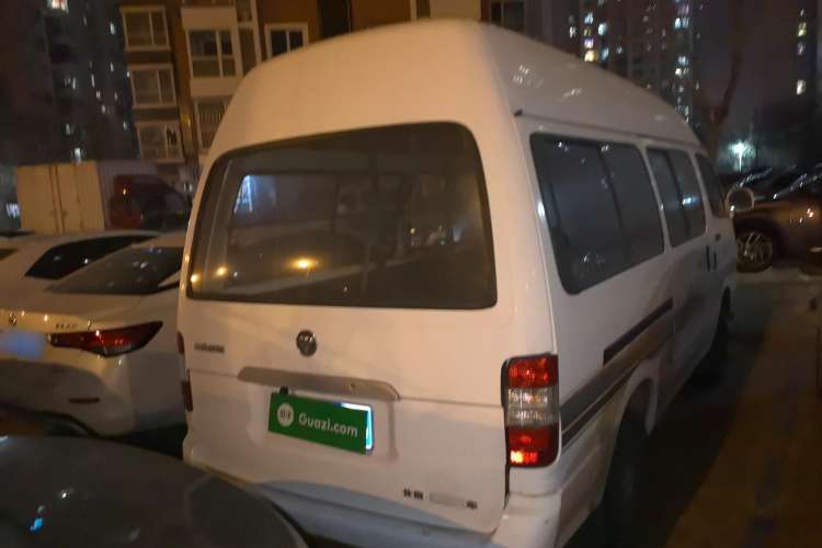 Used Foton Scenic 2014 2.0L Express Classic Short-Wheelbase High-Roof 491EQ4A Rear Right 45 Deg