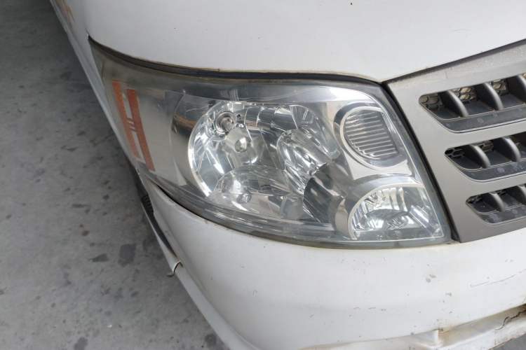 Used Foton Scenic  Right Front Headlight