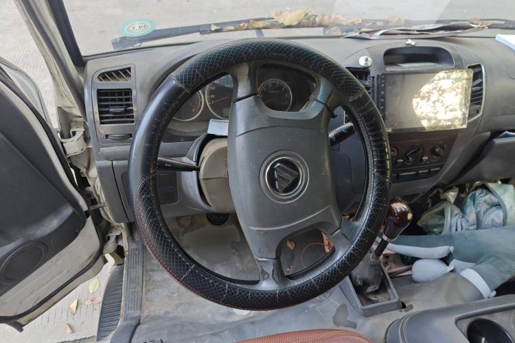 Used Foton Scenic 2014 2.0L Express Standard Long-Wheelbase Low-Roof 4Q20M Steering Wheel