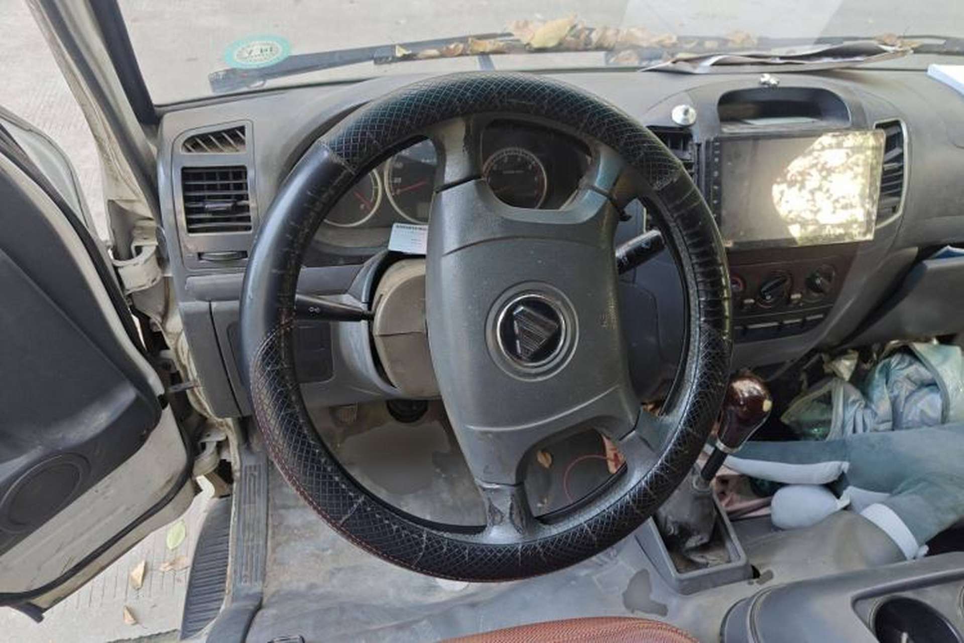 Used Foton Scenic 2014 2.0L Express Standard Long-Wheelbase Low-Roof 4Q20M Steering Wheel