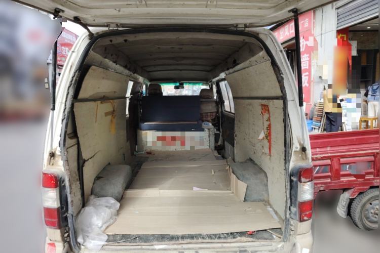 Used Foton Scenic 2014 2.2L Express Classic Long-Wheelbase Low-Roof 491EQ4 Trunk