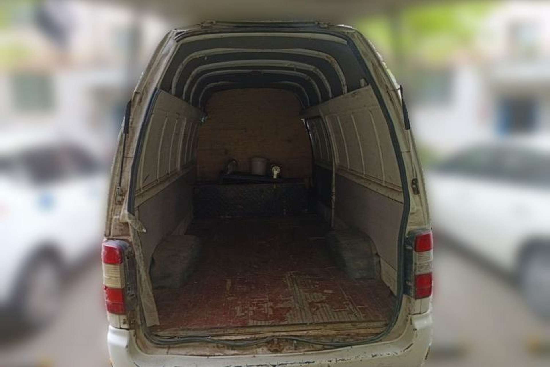 Used Foton Scenic 2014 2.2L Express Standard Long-Wheelbase High-Roof Version 491EQ4 Trunk