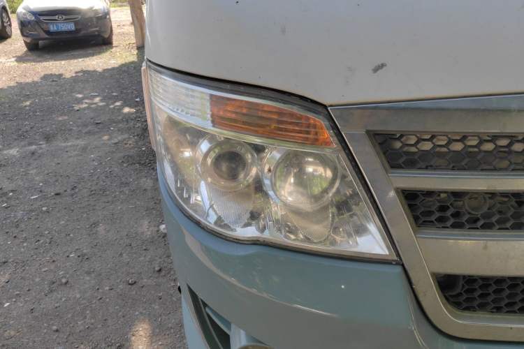 Used Foton Scenic  Right Front Headlight