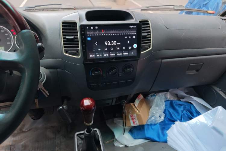 Used Foton Scenic 2016 2.0L Landscape Express Short Wheelbase Low-Roof Model 491EQ4A Audio And AC Panel