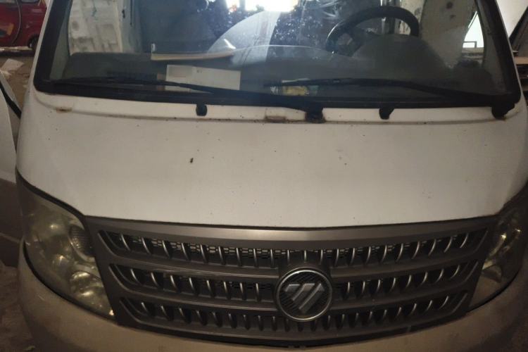 Used Foton Scenic 2016 2.0L Landscape Express Version Long Wheelbase Low Roof – 4Q20M Engine Bay