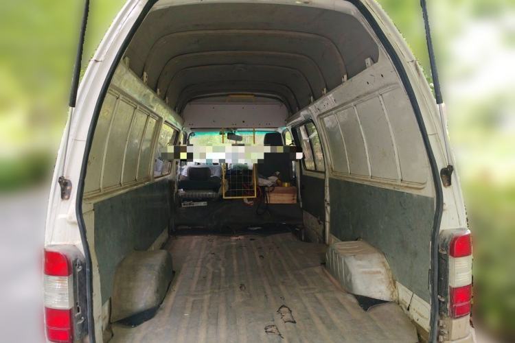 Used Foton Scenic 2016 2.2L Landscape Express Long-Wheelbase High-Roof 491EQ4 Trunk