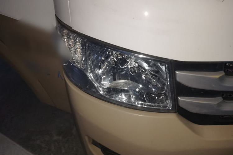 Used Foton Scenic  Right Front Headlight