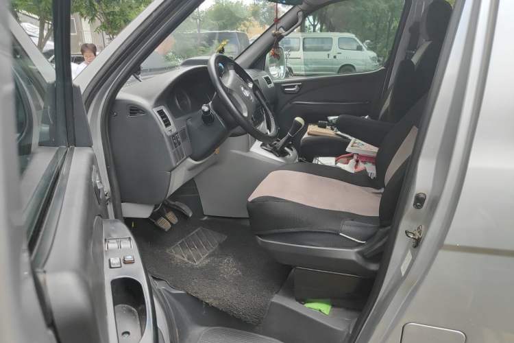 Used Foton Scenic  Left Front Seat