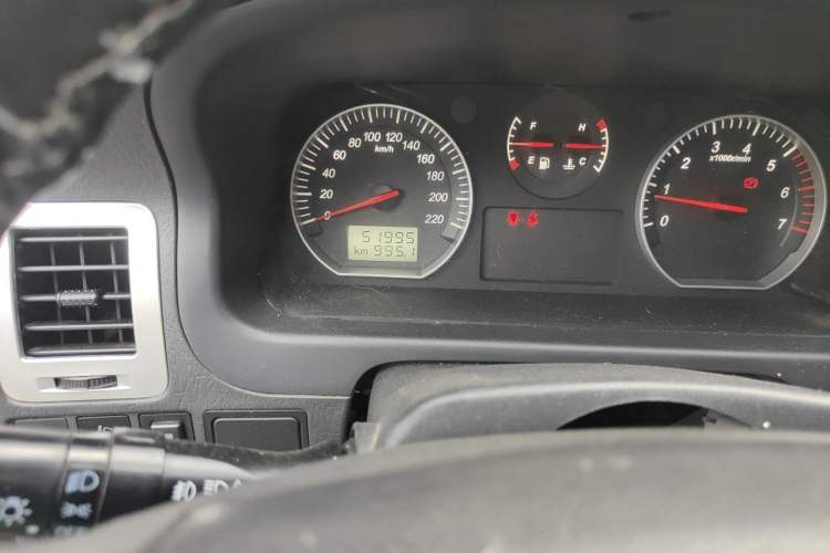 Used Foton Scenic  Odometer Close Up