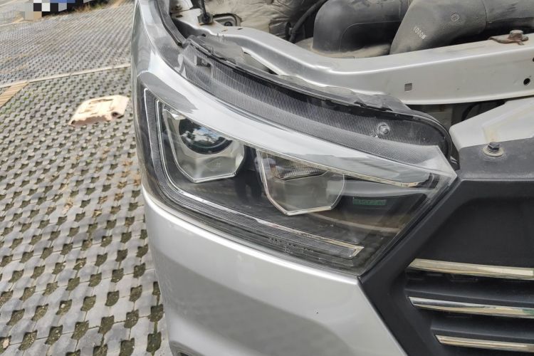 Used Foton Scenic  Right Front Headlight