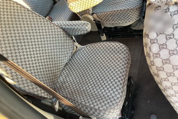 Used Foton Scenic G5 2023 2.0L Gasoline Commercial Version Passenger Van 7/9 Seats Model 1TZS Interior 10