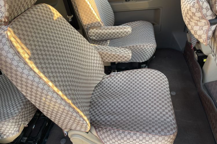 Used Foton Scenic G5 2023 2.0L Gasoline Commercial Version Passenger Van 7/9 Seats Model 1TZS Interior 11