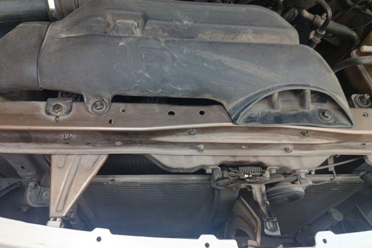 Used Foton Scenic G5 2019 2.0L New Express 6-Seater 1TZ Engine Bay
