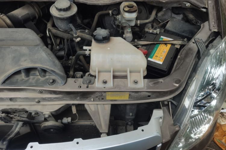 Used Foton Scenic G5 2019 2.0L Long-Wheelbase Flat-Top 2-Seat Van 4Q20M1 Engine Bay Left